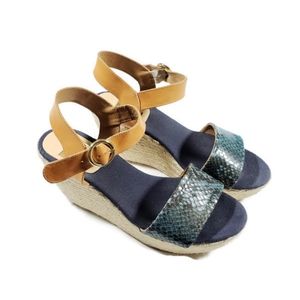 KANNA Espadrille Wedges Size 8 Snake Top